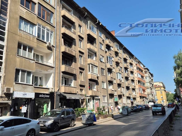 Дава се под наем Двустаен апартамент в София, Център - 62 кв.м за 510 € - Снимка #1