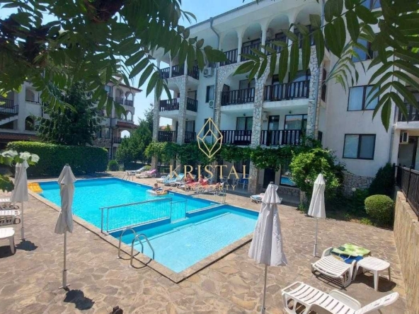 Двустаен апартамент в к.к. Слънчев бряг - 62 кв.м за 1267 €/кв.м - Снимка #1