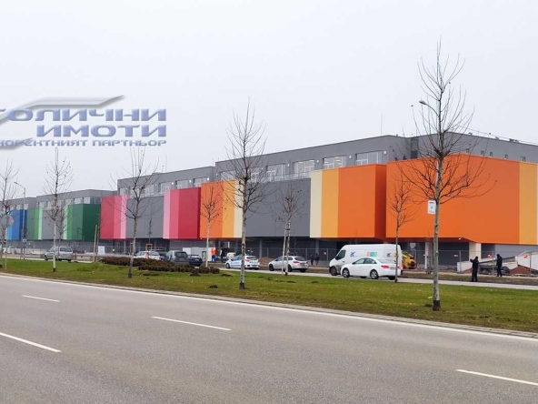 Дава се под наем Склад в София, Враждебна - 373 кв.м за 2430 € - Снимка #1