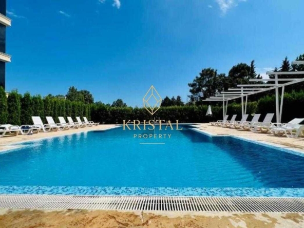 Двустаен апартамент в к.к. Слънчев бряг - 67 кв.м за 906 €/кв.м - Снимка #1