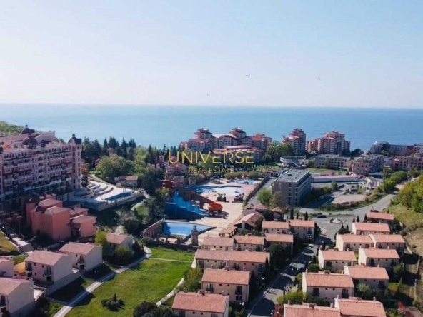 Тристаен апартамент в к.к. Елените - 115 кв.м за 870 €/кв.м - Снимка #1