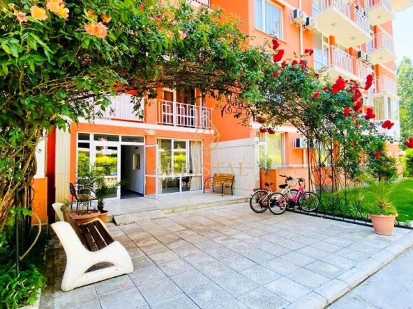 Двустаен апартамент в к.к. Слънчев бряг - 42 кв.м за 789 €/кв.м - Снимка #1