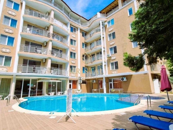 Двустаен апартамент в к.к. Слънчев бряг - 45 кв.м за 680 €/кв.м - Снимка #1