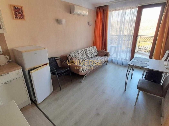 Двустаен апартамент в к.к. Слънчев бряг - 48 кв.м за 1375 €/кв.м - Снимка #1