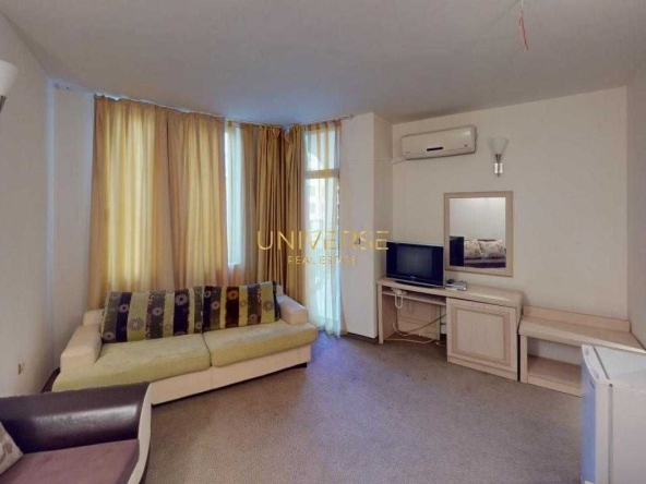 Двустаен апартамент в к.к. Слънчев бряг - 63 кв.м за 921 €/кв.м - Снимка #1