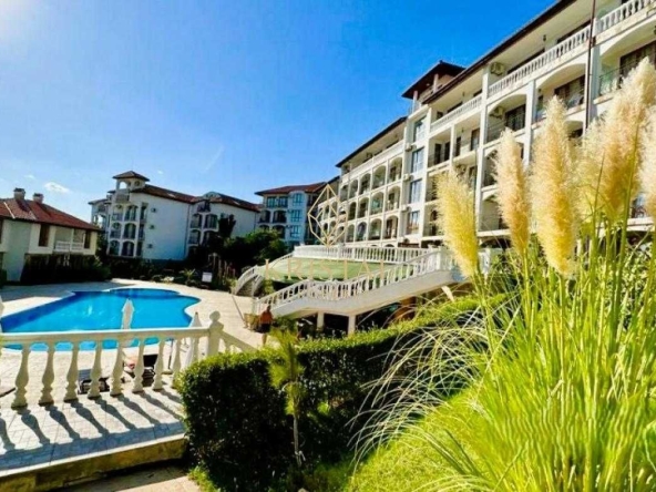 Двустаен апартамент в Свети Влас - 56 кв.м за 774 €/кв.м - Снимка #1