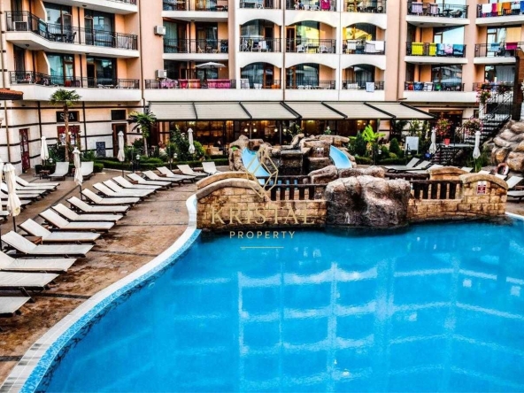 Двустаен апартамент в к.к. Слънчев бряг - 52 кв.м за 1520 €/кв.м - Снимка #1