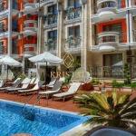 Двустаен апартамент в к.к. Слънчев бряг - 62 кв.м за 1517 €/кв.м - Снимка #1