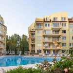 Двустаен апартамент в к.к. Слънчев бряг - 68 кв.м за 788 €/кв.м - Снимка #1