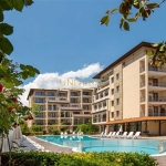 Тристаен апартамент в к.к. Слънчев бряг - 99 кв.м за 859 €/кв.м - Снимка #1