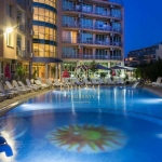 Двустаен апартамент в к.к. Слънчев бряг - 60 кв.м за 1165 €/кв.м - Снимка #1