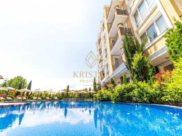 Тристаен апартамент в к.к. Слънчев бряг - 79 кв.м за 84 €/кв.м - Снимка #1