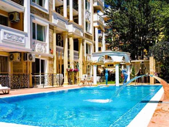 Тристаен апартамент в к.к. Слънчев бряг - 102 кв.м за 1226 €/кв.м - Снимка #1