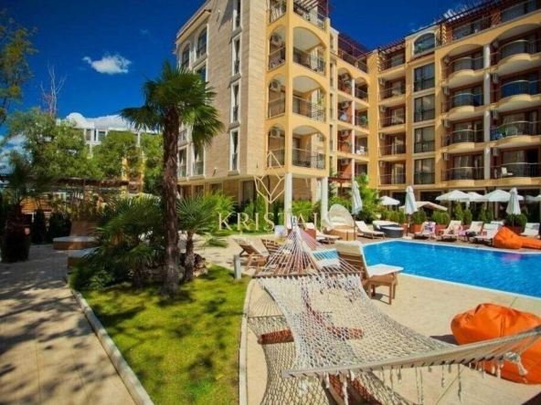 Двустаен апартамент в к.к. Слънчев бряг - 48 кв.м за 1386 €/кв.м - Снимка #1