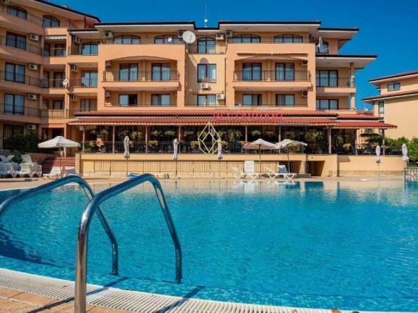 Двустаен апартамент в Свети Влас - 67 кв.м за 1292 €/кв.м - Снимка #1