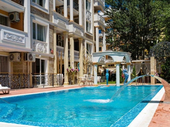 Двустаен апартамент в к.к. Слънчев бряг - 68 кв.м за 1530 €/кв.м - Снимка #1