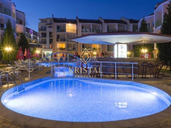 Тристаен апартамент в к.к. Слънчев бряг - 101 кв.м за 535 €/кв.м - Снимка #1