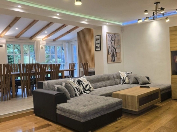 Дава се под наем Къща в София, Малинова долина - 268 кв.м за 3250 € - Снимка #1