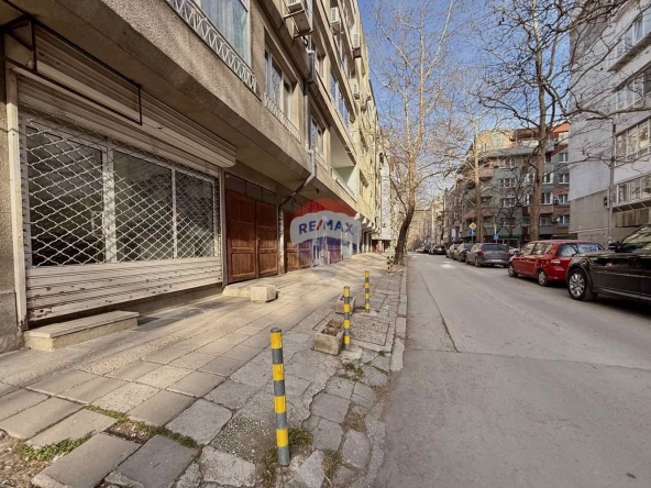 Тристаен апартамент в Варна, Спортна зала - 75 кв.м за 2374 €/кв.м - Снимка #1