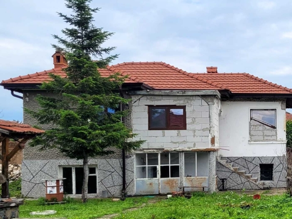 Къща в Асеновград - 180 кв.м за 312 €/кв.м - Снимка #1