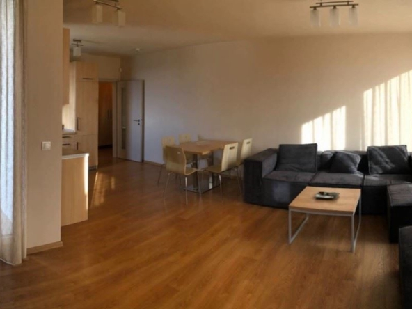 Дава се под наем Тристаен апартамент в София, Обеля 2 - 110 кв.м за 647.19 € - Снимка #1
