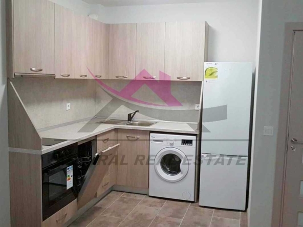 Дава се под наем Двустаен апартамент в Варна, Колхозен пазар - 60 кв.м за 435 € - Снимка #1