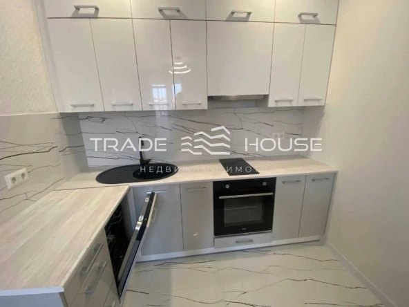 Дава се под наем Двустаен апартамент в Пловдив, Каменица 1 - 63 кв.м за 357 € - Снимка #1