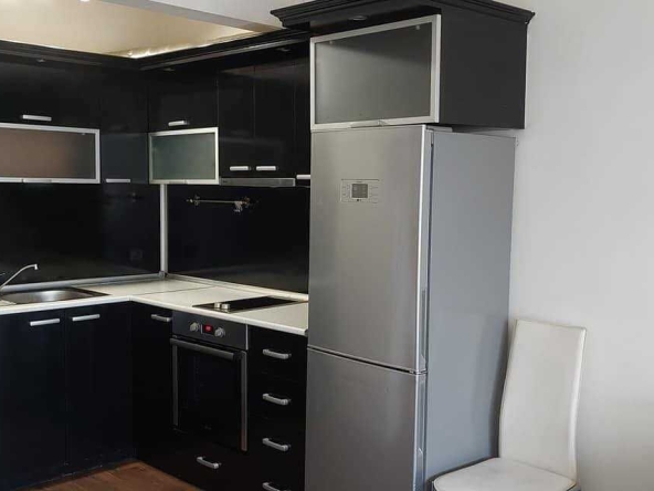 Дава се под наем Двустаен апартамент в Бургас, Меден рудник - зона А - 66 кв.м за 285 € - Снимка #1