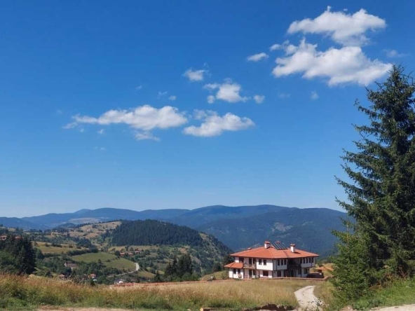 Парцел в с. Гела, Област Смолян - 826 кв.м за 37 €/кв.м - Снимка #1