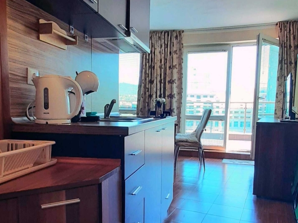 Дава се под наем Двустаен апартамент в к.к. Слънчев бряг - 55 кв.м за 298.86 € - Снимка #1