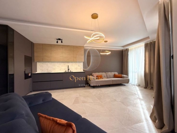 Многостаен апартамент в Пловдив, Център - 121 кв.м за 1682 €/кв.м - Снимка #1