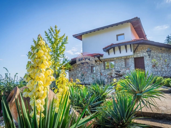 Къща в Балчик - 260 кв.м за 4616 €/кв.м - Снимка #1