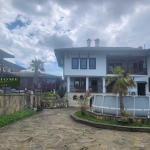 Дава се под наем Къща в с. Арбанаси, Област Велико Търново - 625 кв.м за 1500 € - Снимка #1