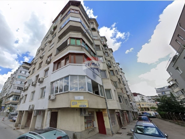 Тристаен апартамент в Варна, Победа - 84 кв.м за 1881 €/кв.м - Снимка #1