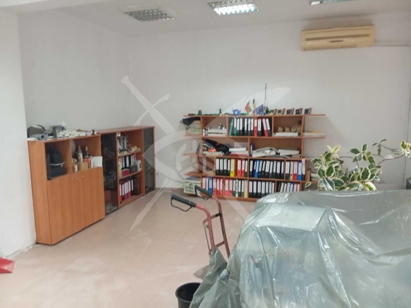 Магазин в София, Студентски град - 74 кв.м за 2203 €/кв.м - Снимка #1
