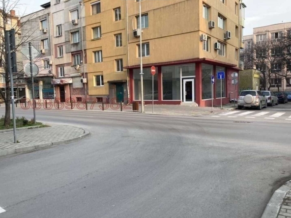 Дава се под наем Магазин в Варна, Център - 125 кв.м за 1122 € - Снимка #1