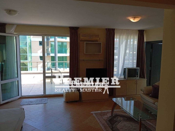 Двустаен апартамент в к.к. Слънчев бряг - 72 кв.м за 553 €/кв.м - Снимка #1