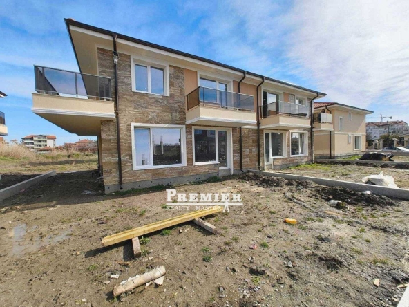 Къща в Поморие - 156 кв.м за 785 €/кв.м - Снимка #1