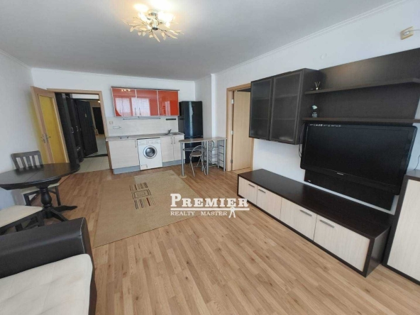 Двустаен апартамент в Поморие - 65 кв.м за 903 €/кв.м - Снимка #1
