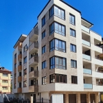 Тристаен апартамент в Казанлък - 110 кв.м за 1372 €/кв.м - Снимка #1