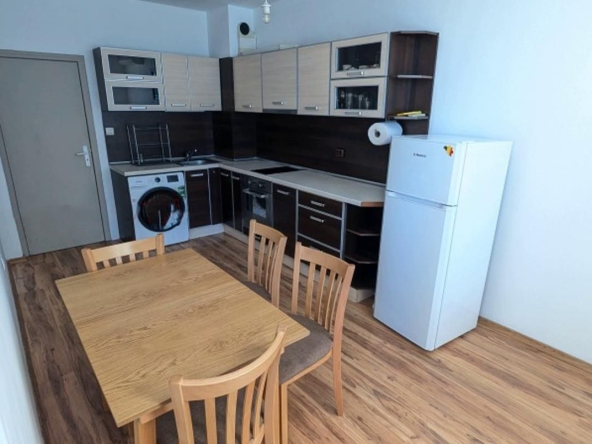 Дава се под наем Тристаен апартамент в София, Красно село - 90 кв.м за 650 € - Снимка #1