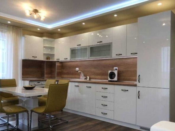 Дава се под наем Двустаен апартамент в София, Люлин 8 - 67 кв.м за 428.91 € - Снимка #1
