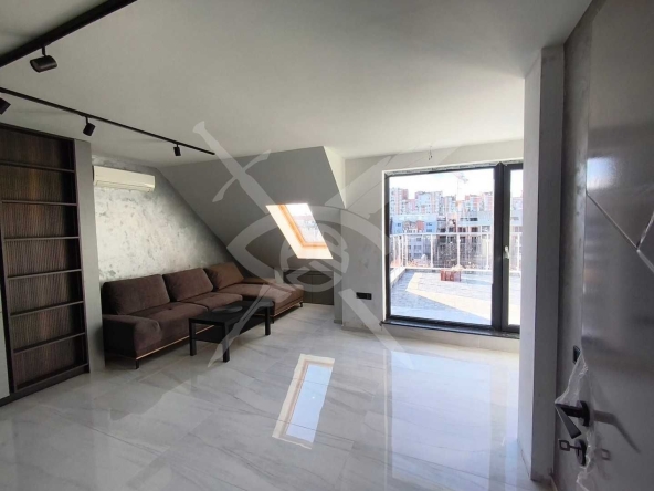 Четиристаен апартамент в София, Център - 89 кв.м за 1880 €/кв.м - Снимка #1