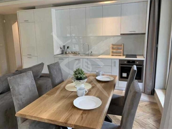 Дава се под наем Тристаен апартамент в София, Лозенец - 106 кв.м за 1196.97 € - Снимка #1