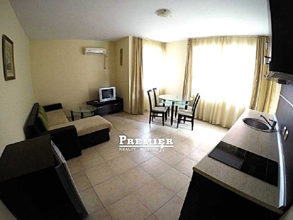 Двустаен апартамент в к.к. Слънчев бряг - 60 кв.м за 421 €/кв.м - Снимка #1