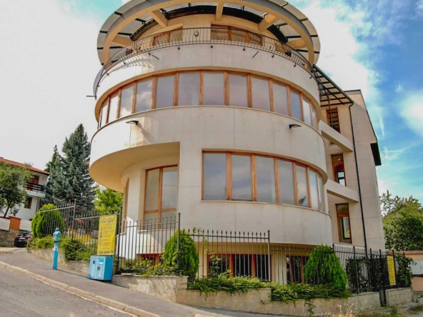 Къща в София, Симеоново - 580 кв.м за 2375 €/кв.м - Снимка #1