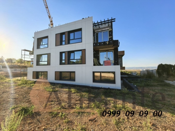 Тристаен апартамент в с. Иваняне, Област София-град - 132 кв.м за 947 €/кв.м - Снимка #1