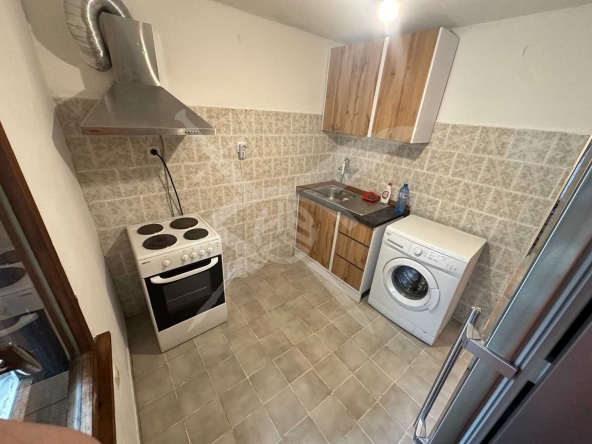 Дава се под наем Къща в София, Красно село - 100 кв.м за 762.96 € - Снимка #1