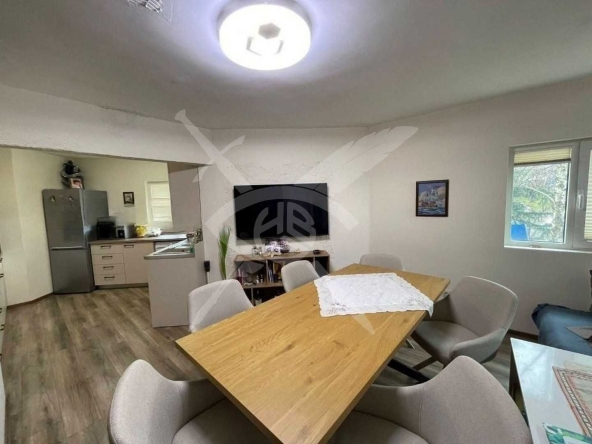 Дава се под наем Тристаен апартамент в София, Младост 2 - 100 кв.м за 797.64 € - Снимка #1