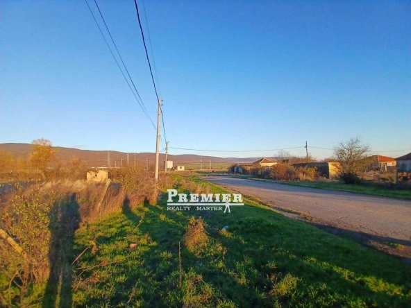 Парцел в с. Оризаре, Област Бургас - 1500 кв.м за 17 €/кв.м - Снимка #1